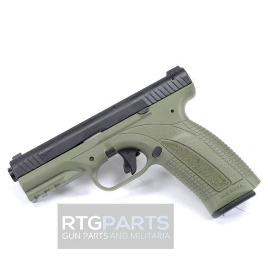 Picture of CARACAL ENHANCED F 9MM, 3-DOT SIGHTS, ODG, 18RD