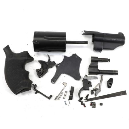 Picture of S&W GOVERNOR 45/410GA 2.5" REVOLVER PARTS KIT