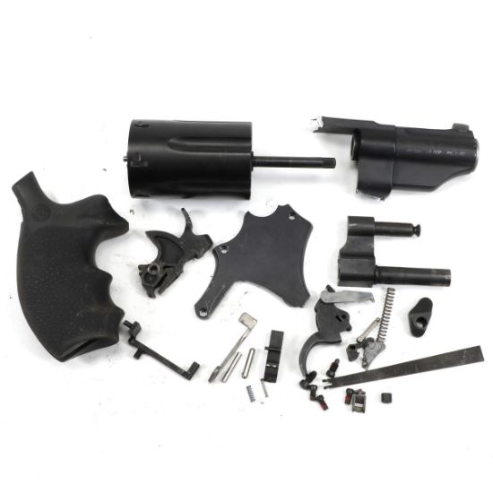 Picture of S&W GOVERNOR 45/410GA 2.5" REVOLVER PARTS KIT