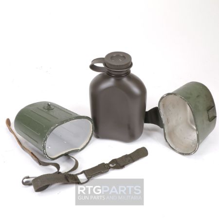 Picture of GERMAN WATER CANTEEN AND CUPS W/ LEATHER STRAP