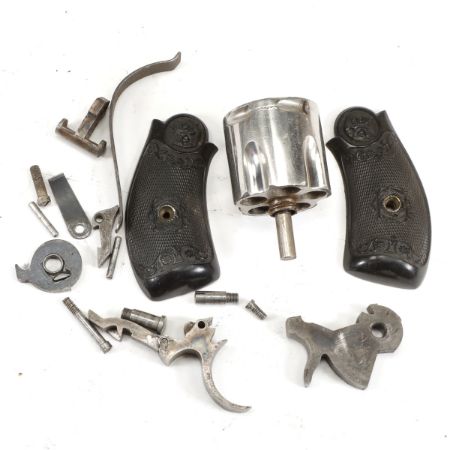 Picture of IVER JOHNSON 38SW PARTIAL PARTS KIT