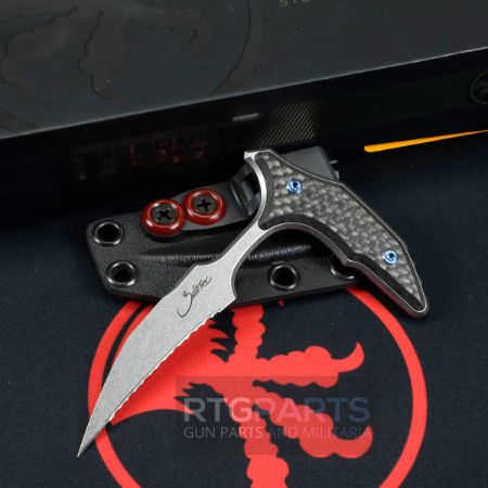 Picture of MICROTECH BEE PUSH DAGGER 2.5" STONEWASH FULL SERRATED CARBON HANDLES, BLUE TI HARDWARE, 218-12MS5
