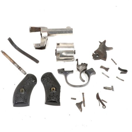 H&R THE AMERICAN DOUBLE ACTION 38 REVOLVER PARTS KIT