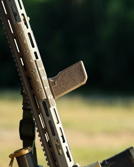 Die Free Co, Tiger Claw XL, Foregrip, Fits M-LOK, FDE, Flat Dark Earth, 850079932005, ARR-DFC-TC-XL-MLOK-FDE, RTG Parts